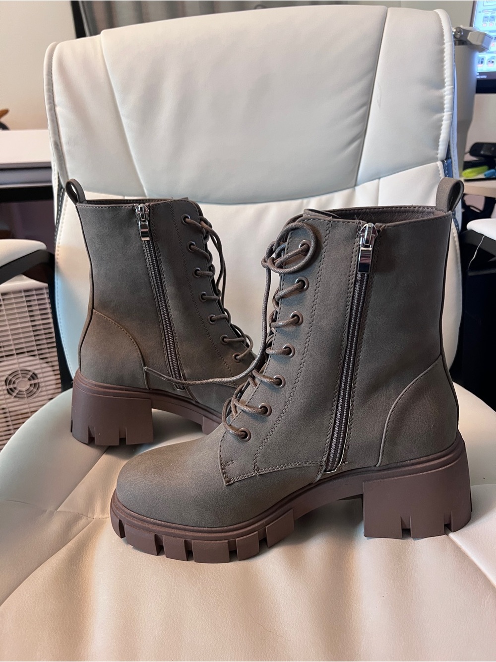 Women's Lace-Up Combat Boots with Heel - Size 8.5 Taupe